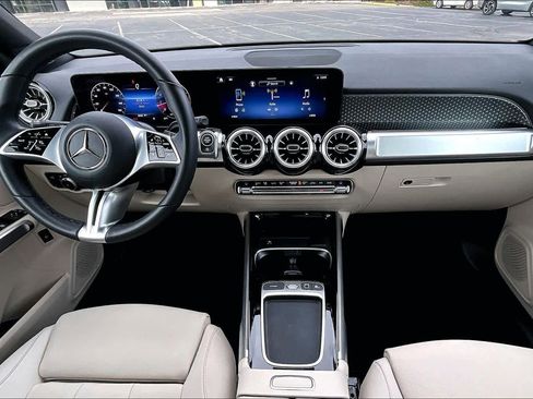 Certified 2025 Mercedes-Benz GLB 250 image 15
