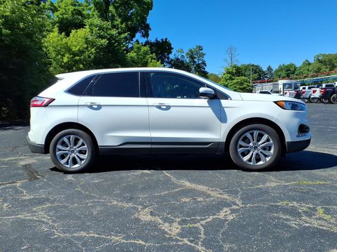 Certified 2024 Ford Edge Titanium AWD/4WD image 16