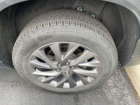 Used 2025 Buick Enclave Preferred image 20