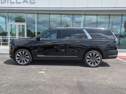 New 2026 Cadillac Escalade ESV Luxury w/ Touring Package AWD/4WD image 7