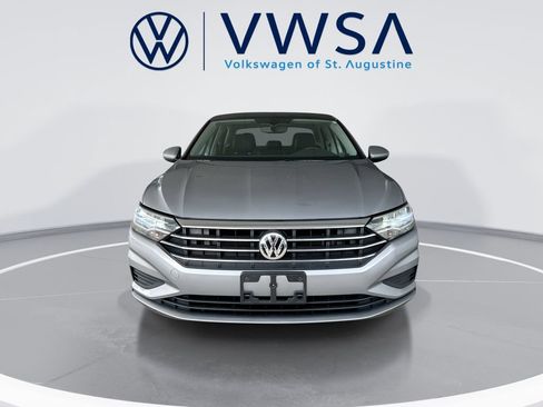 Certified 2021 Volkswagen Jetta SE w/ SE Cold Weather Package FWD image 3