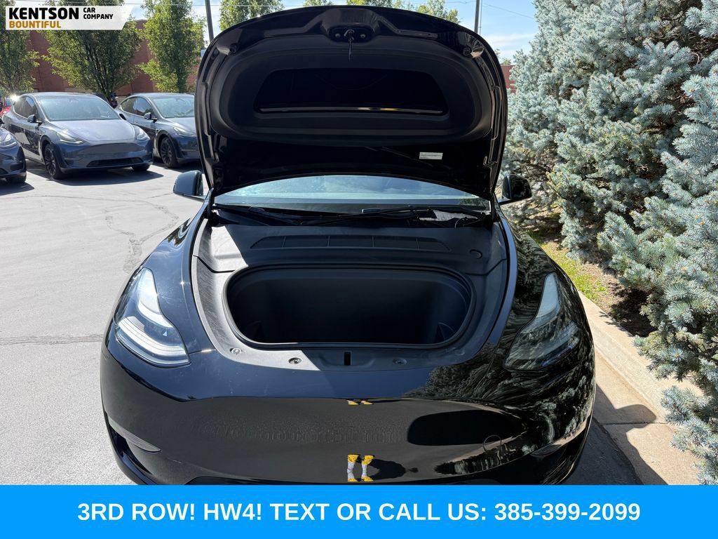 Used 2023 Tesla Model Y Long Range AWD/4WD image 33