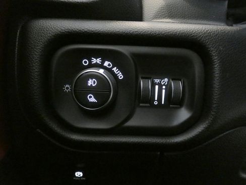 Used 2019 RAM 1500 Rebel AWD/4WD image 10