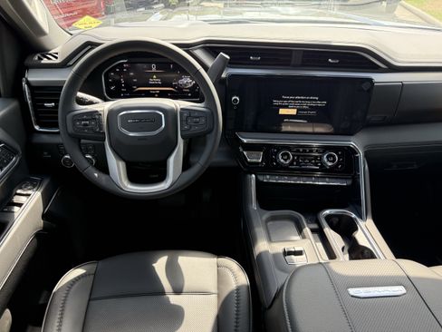 New 2026 GMC Sierra 2500 Denali w/ Denali Reserve Package image 11