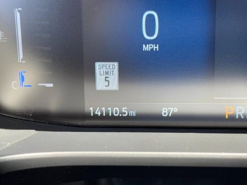 Used 2024 Ford Escape ST-Line w/ Tech Pack #1 AWD/4WD image 18