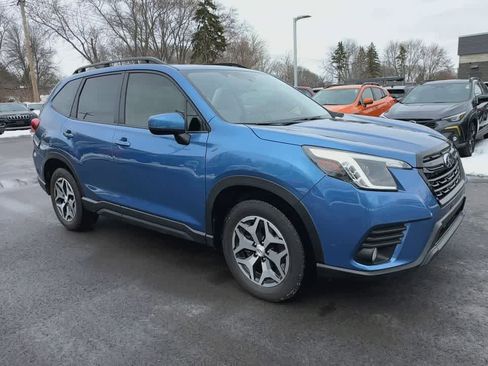 Certified 2023 Subaru Forester Premium image 2