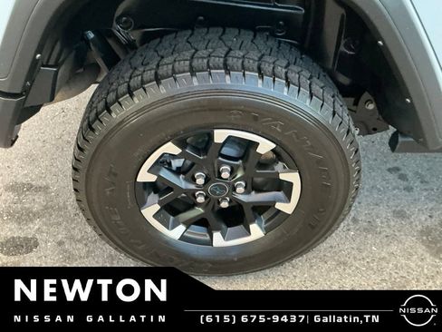 Used 2024 Jeep Wrangler Unlimited Rubicon 4xe AWD/4WD image 23