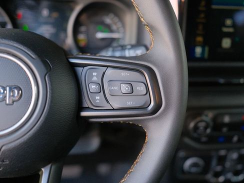 Used 2024 Jeep Wrangler Sport S w/ LED Headlamp & Fog Lamp Group image 18