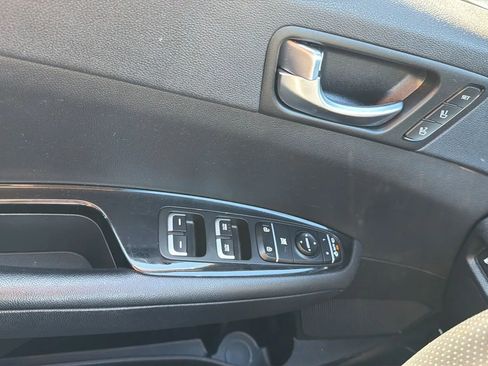 Used 2018 Kia Optima SX FWD image 22