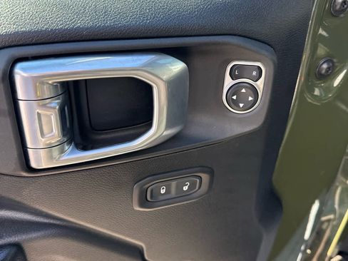 Used 2021 Jeep Wrangler Unlimited Sport S image 33