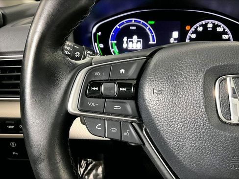 Used 2022 Honda Accord Touring image 18