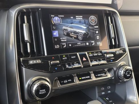 New 2026 Lexus LX 700h Luxury AWD/4WD image 26