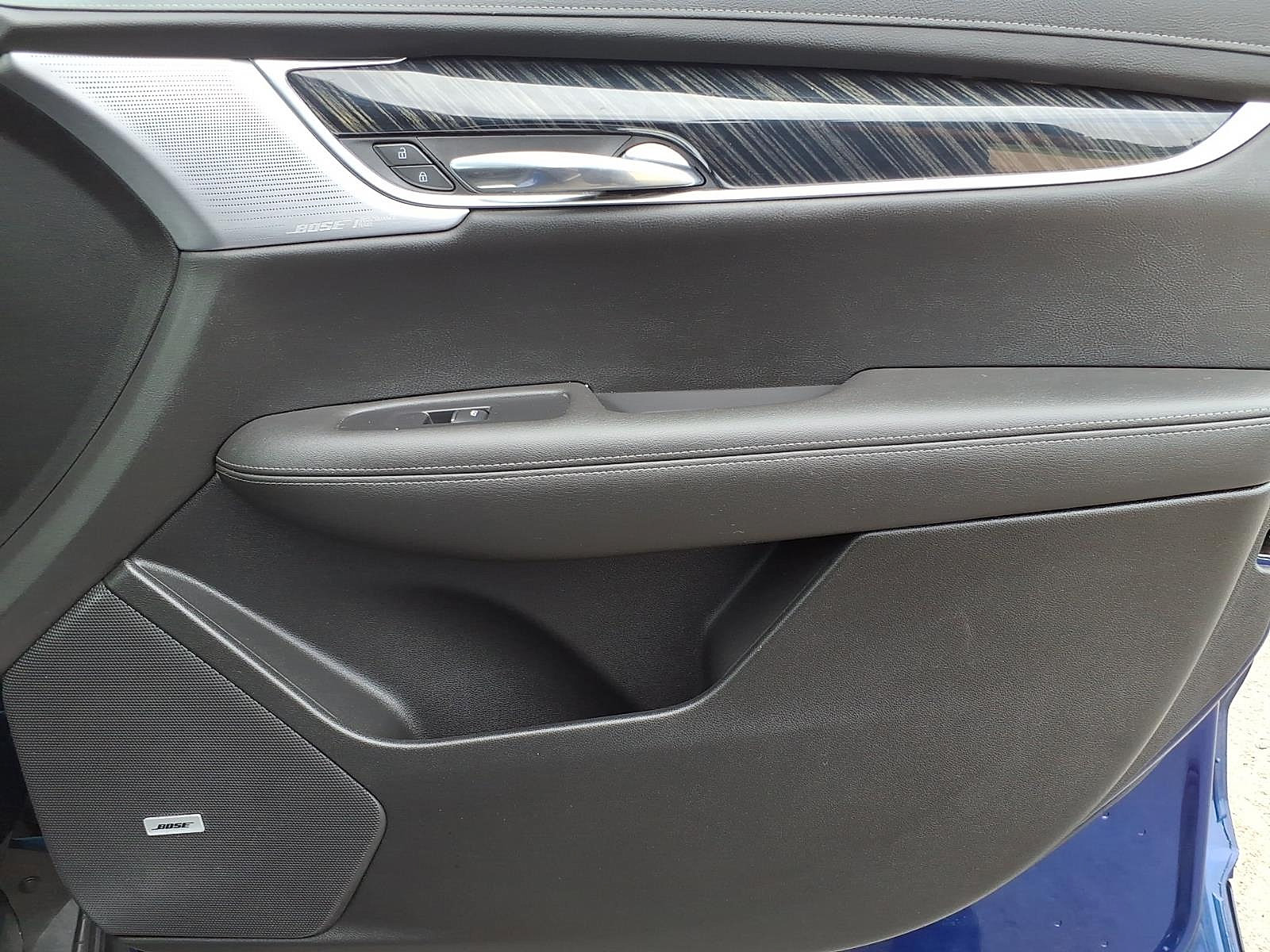 Used 2024 Cadillac XT6 Premium Luxury AWD/4WD image 10