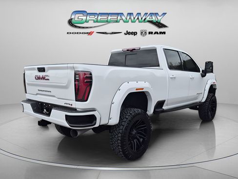 Used 2025 GMC Sierra 2500 AT4 w/ AT4 Premium Plus Package AWD/4WD image 3