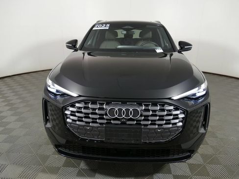 Certified 2025 Audi Q5 Premium w/ Convenience Package AWD/4WD image 8