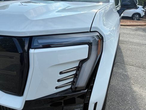 New 2026 GMC Sierra EV Elevation w/ Premium Package AWD/4WD image 26