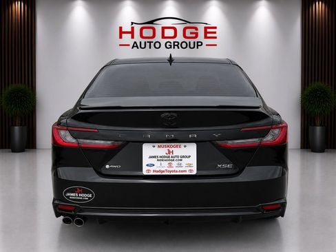 Used 2025 Toyota Camry XSE FWD image 6