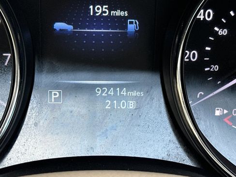 Used 2015 Nissan Rogue SL AWD/4WD image 31