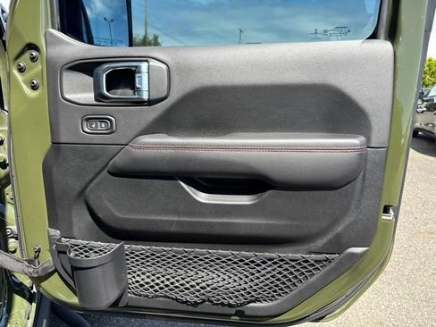 Used 2021 Jeep Wrangler Unlimited Rubicon w/ Uconnect 4C Nav & Sound Group AWD/4WD image 11
