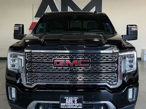 Used 2020 GMC Sierra 2500 Denali w/ Denali Ultimate Package AWD/4WD image 3