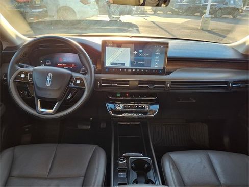 Certified 2024 Lincoln Corsair Reserve w/ Equipment Group 201A image 4