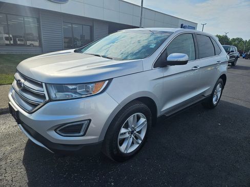Used 2017 Ford Edge SEL w/ Equipment Group 201A AWD/4WD image 2