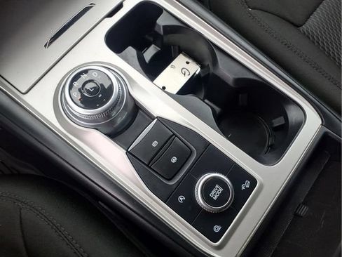 Certified 2024 Ford Explorer XLT AWD/4WD image 23
