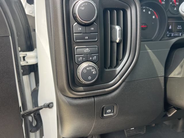 Used 2025 Chevrolet Silverado 2500 Custom AWD/4WD image 16