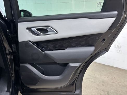Used 2025 Land Rover Range Rover Velar Dynamic SE image 40