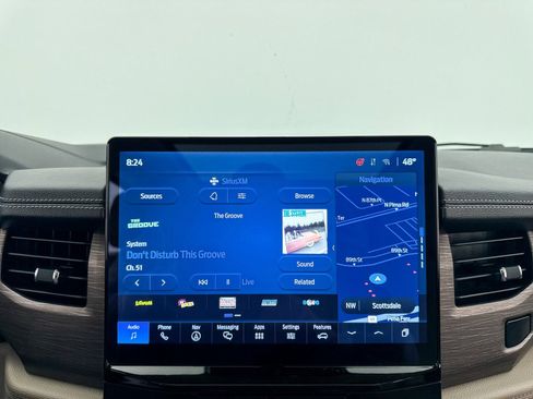 Used 2024 Ford Expedition Max Limited image 31
