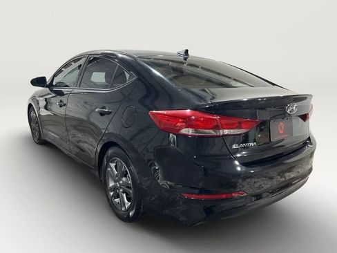 Used 2018 Hyundai Elantra SEL image 4