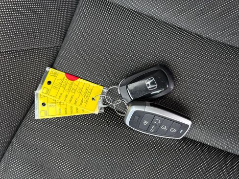 Used 2024 Honda CR-V EX image 32