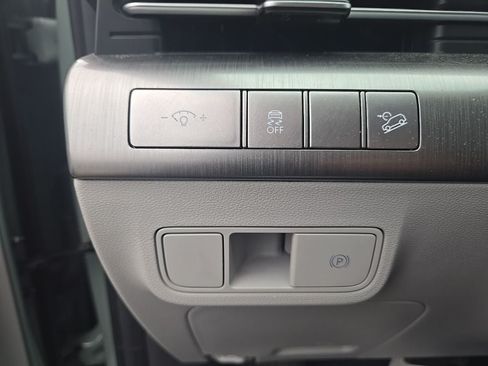 Used 2025 Hyundai Kona SEL AWD/4WD image 6