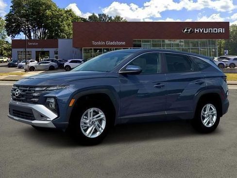 New 2026 Hyundai Tucson SE image 2