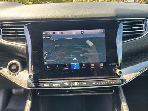 Used 2022 Jeep Wagoneer Series III image 32