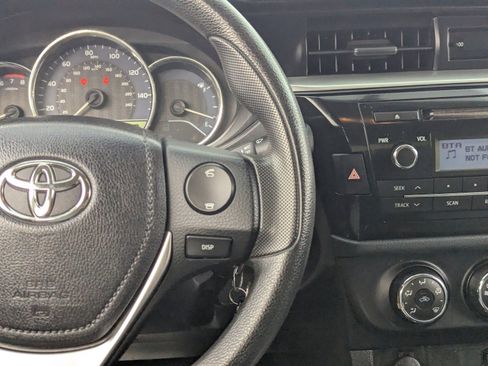 Used 2015 Toyota Corolla L image 21