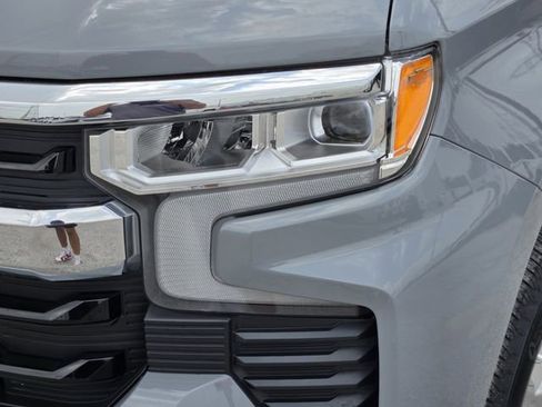 Used 2024 Chevrolet Silverado 1500 LT AWD/4WD image 9