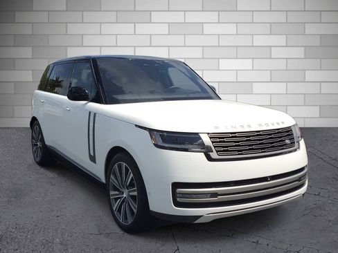 Used 2023 Land Rover Range Rover Long Wheelbase SE AWD/4WD image 7