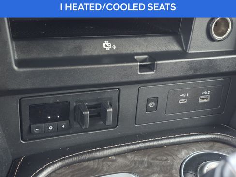 Used 2021 Nissan Armada Platinum w/ Captain's Chairs Package RWD image 26