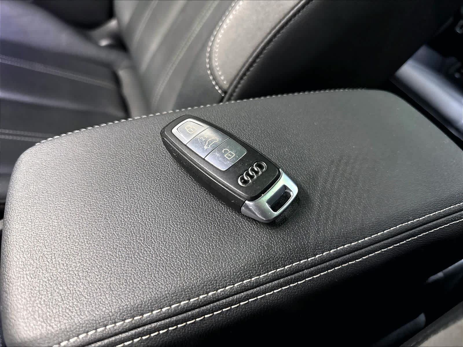 Used 2023 Audi Q4 e-tron Premium Plus AWD/4WD image 12