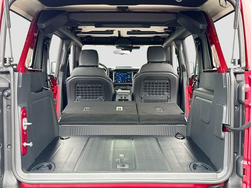 New 2025 Ford Bronco Badlands image 7