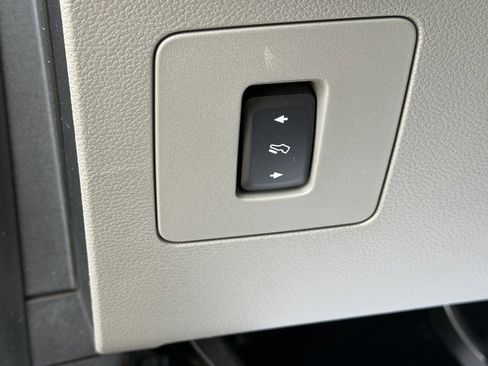 Used 2017 Ford F150 XLT w/ Equipment Group 302A Luxury image 34