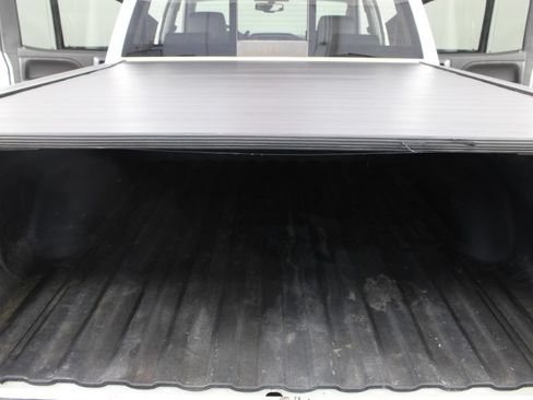 Used 2017 GMC Sierra 1500 SLT AWD/4WD image 22