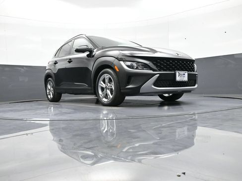 Certified 2022 Hyundai Kona SEL w/ Convenience Package FWD image 28