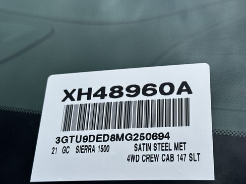 Used 2021 GMC Sierra 1500 SLT w/ SLT Premium Plus Package AWD/4WD image 32