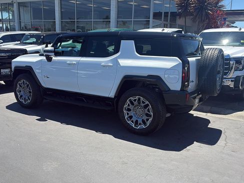 Used 2025 GMC Hummer EV 3X AWD/4WD image 3