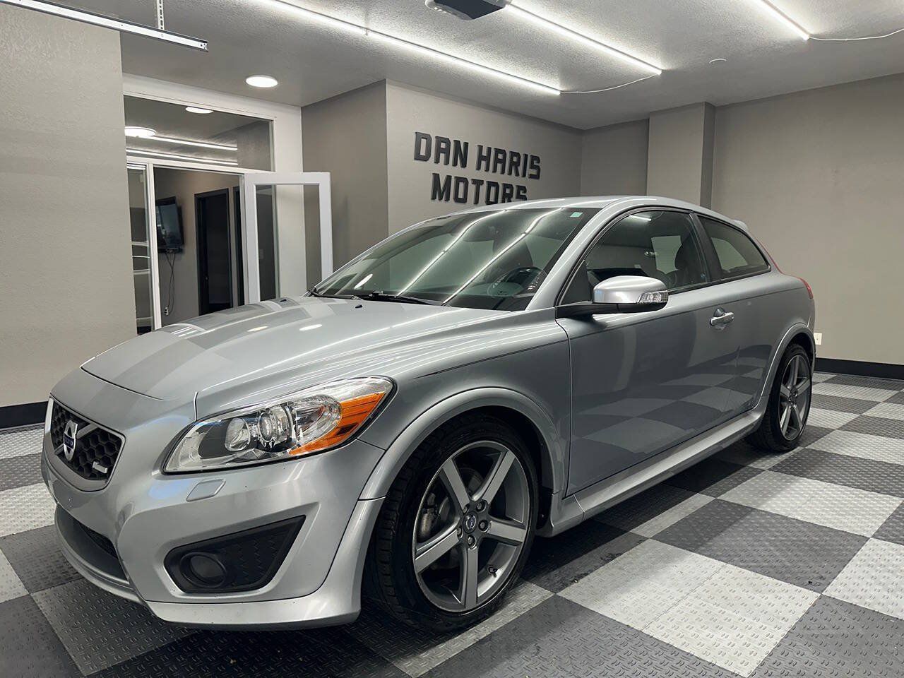 Used 2013 Volvo C30 T5 R-Design w/ Climate Pkg FWD image 4