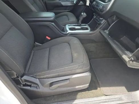 Used 2017 Chevrolet Colorado LT image 12