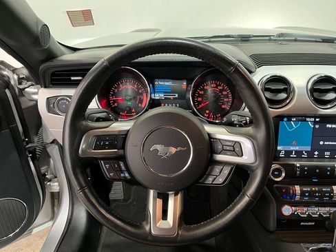 Used 2016 Ford Mustang GT Premium w/ Equipment Group 401A RWD image 19