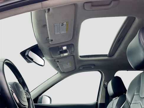 Used 2022 Kia Telluride SX w/ SX Prestige Package image 22